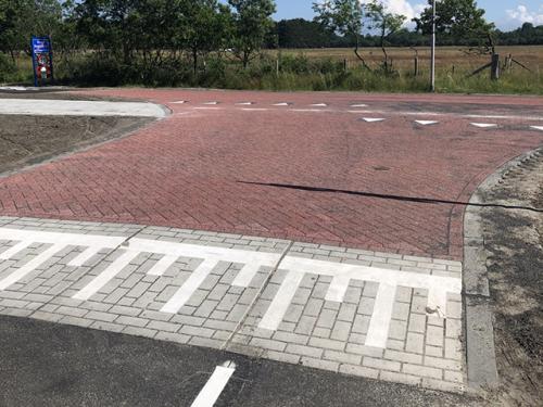 verhoogde kruising Badweg - Klooserweg